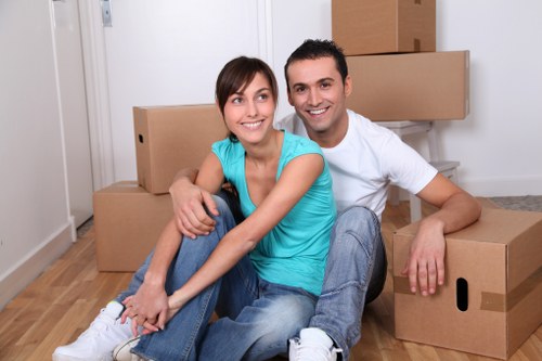 Different sizes of hire vehicles for London removals